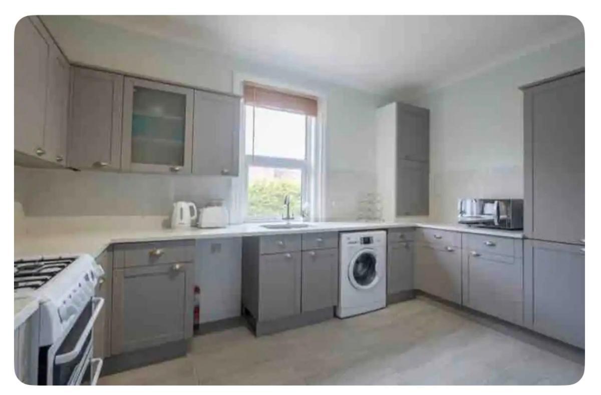 Beautiful Garden Flat In Bournemouth - First Floor Apartment ภายนอก รูปภาพ