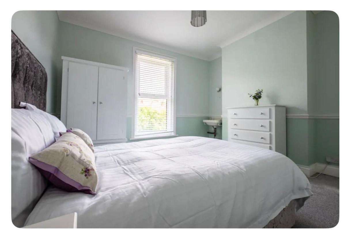 Beautiful Garden Flat In Bournemouth - First Floor Apartment ภายนอก รูปภาพ